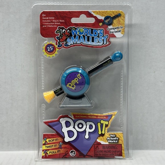 Hasbro Other - Bop It! The Classic Game‎ of Bop It, Twist It, Pull It Worlds Smallest